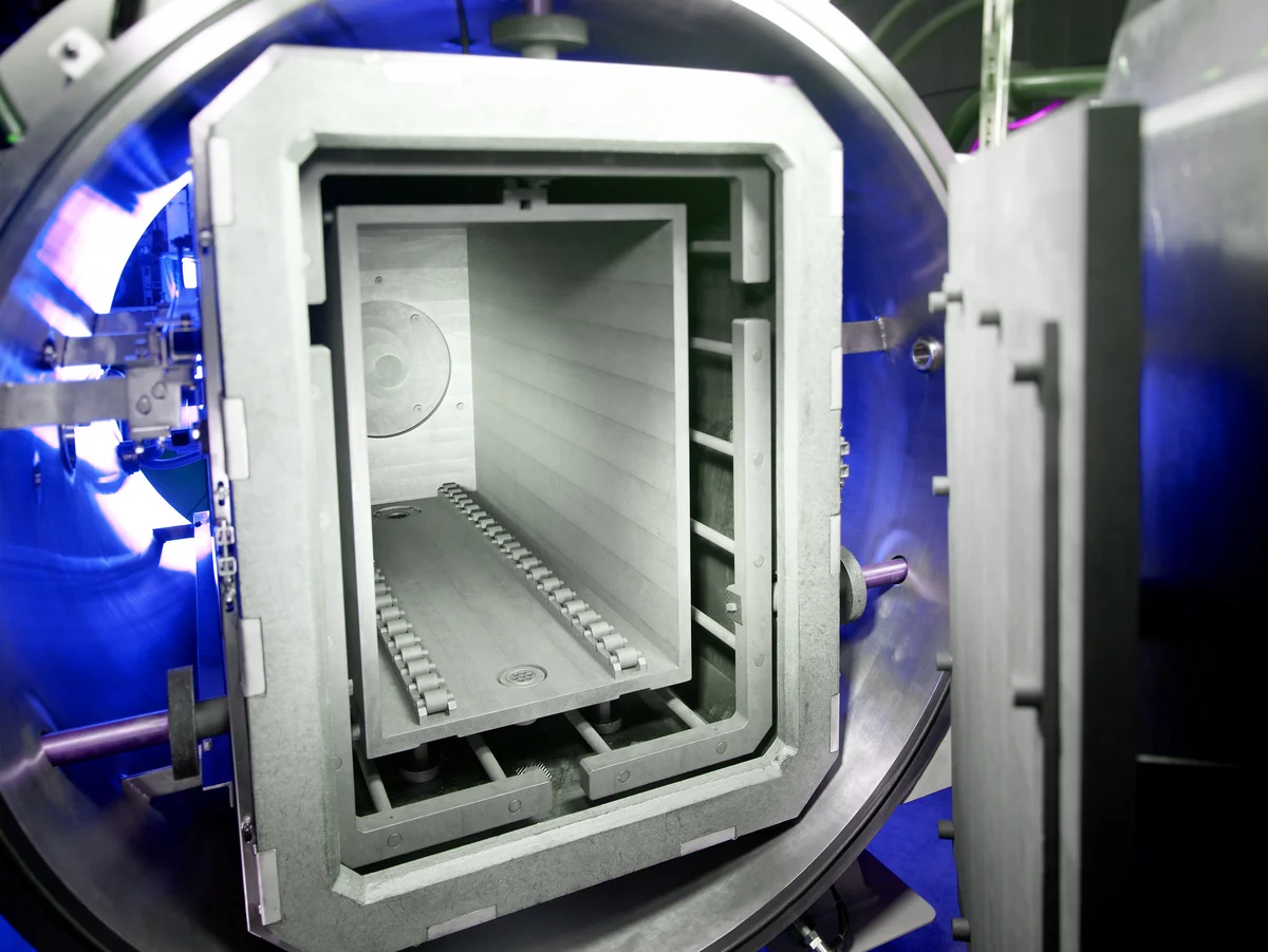Front door of a vacuum sintering furnace