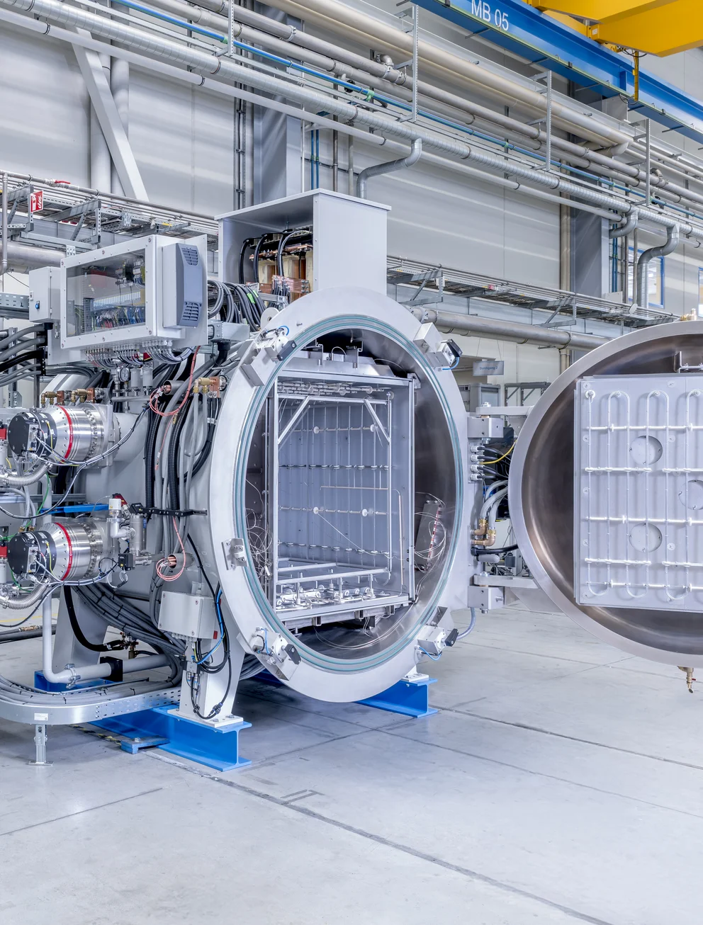 brazing-system MOV 843 T with open door